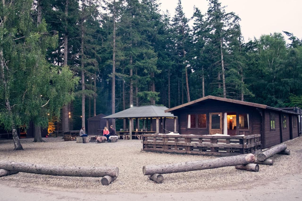 Camp Katur Glamping Hotel Carthorpe ภายนอก รูปภาพ