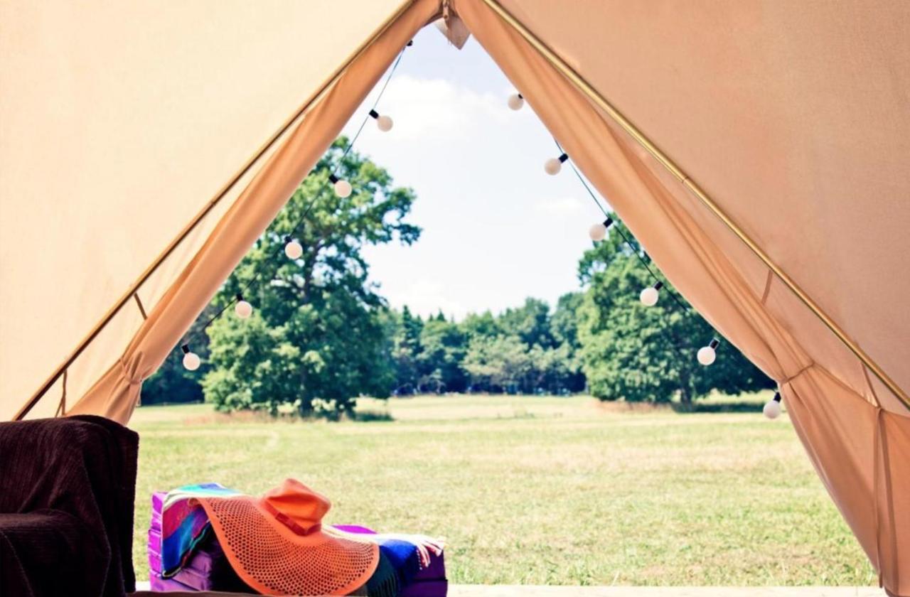 Camp Katur Glamping Hotel Carthorpe ภายนอก รูปภาพ