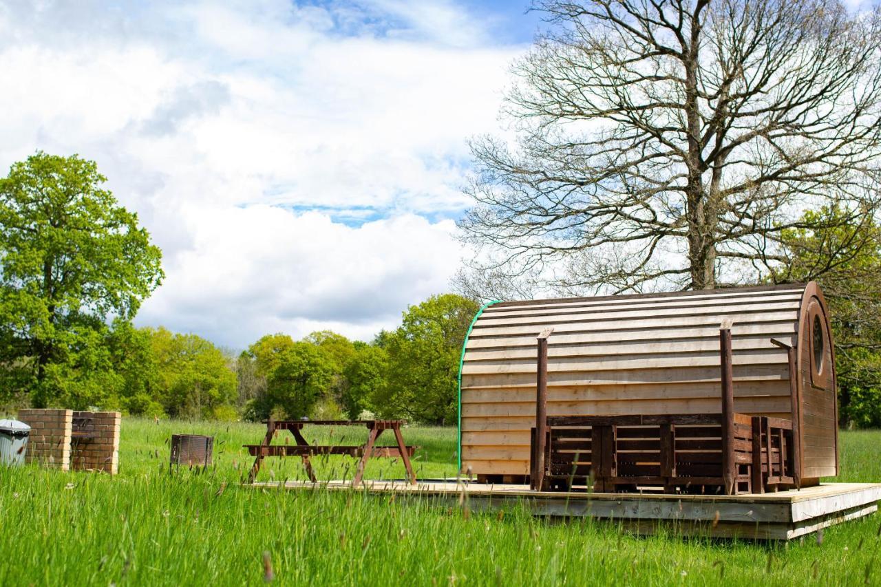 Camp Katur Glamping Hotel Carthorpe ภายนอก รูปภาพ
