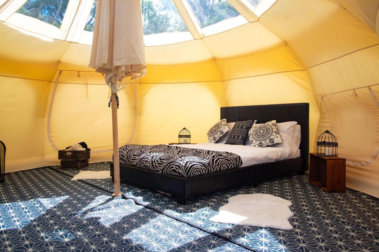 Camp Katur Glamping Hotel Carthorpe ภายนอก รูปภาพ