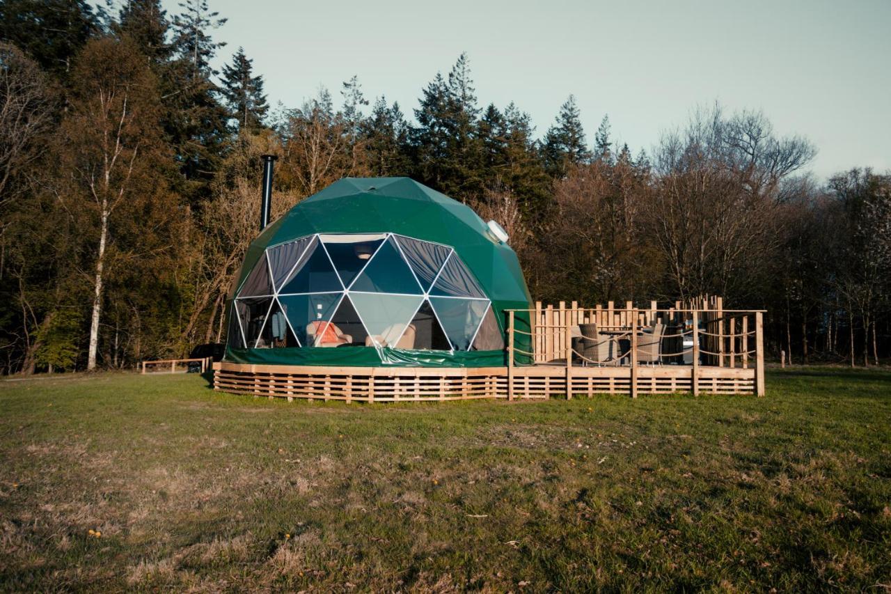 Camp Katur Glamping Hotel Carthorpe ภายนอก รูปภาพ
